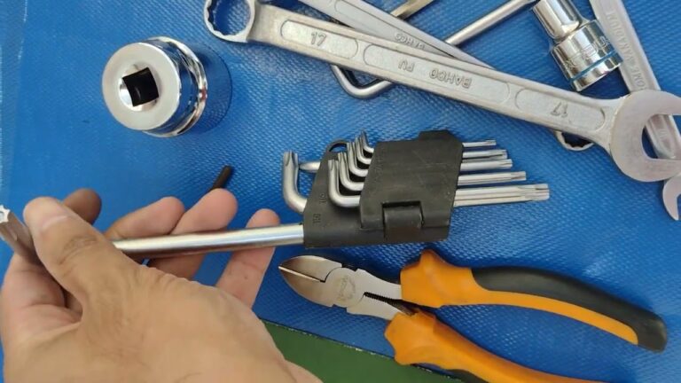 Herramientas Esenciales para Cambiar la Correa de Distribución